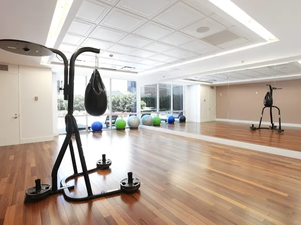 66 Rockwell Place image 15 of 27