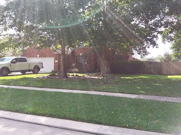 3rd image of 1918 Enchanted Park Dr