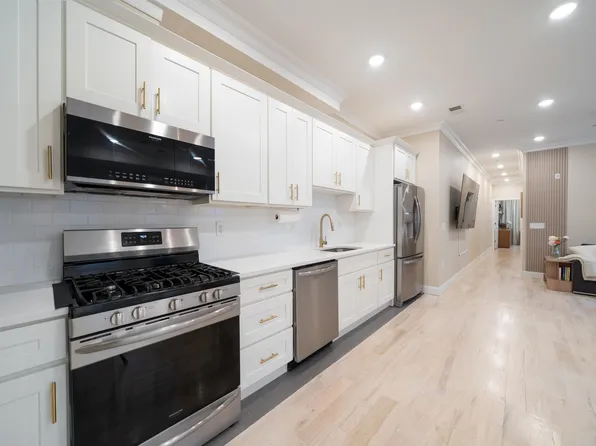 549 Palisade Avenue 2 image 3 of 20