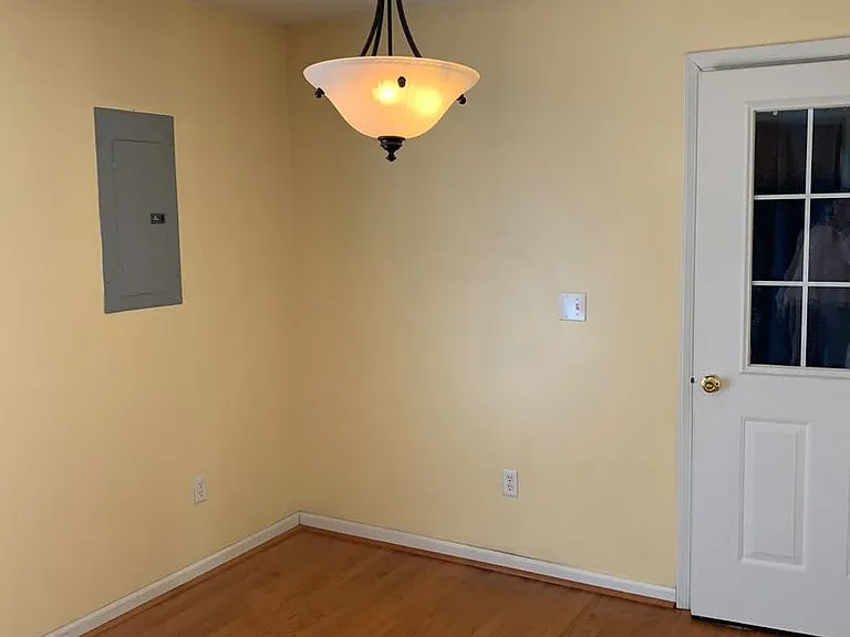 535 Fairview Pl — Photo 10