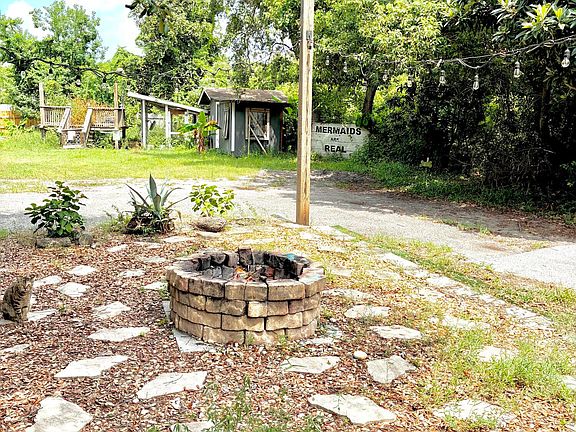 5th image of 8908 N Lagoon Dr