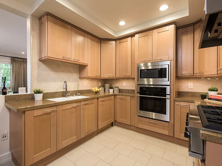 411 N Oakhurst Dr #305 — Photo 11