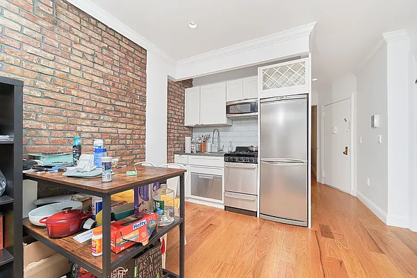 Rented by Living New York | media 8