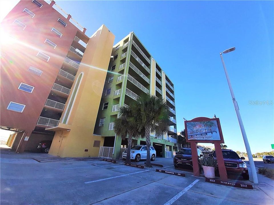 1st image of 18610 Gulf Blvd APT 109