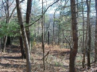 109 Pinewood Knoll Dr, Hendersonville, NC 28739