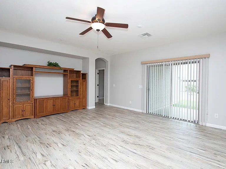 232 W Stanley Ave — Photo 6