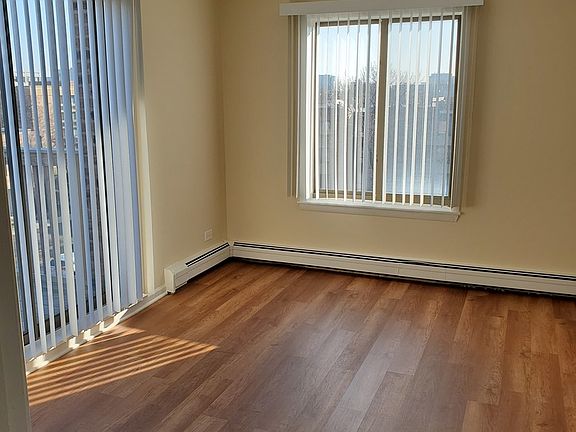 4th image of 1931 Prairie Sq APT 313