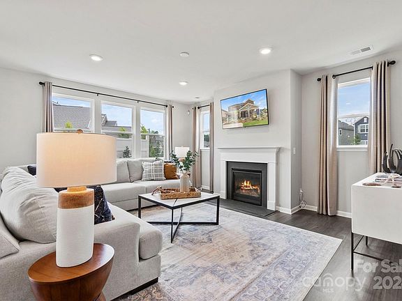 3rd image of 5309 Kinsbridge Dr