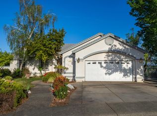 1081 Spring Ridge Dr, Redding, CA 96003