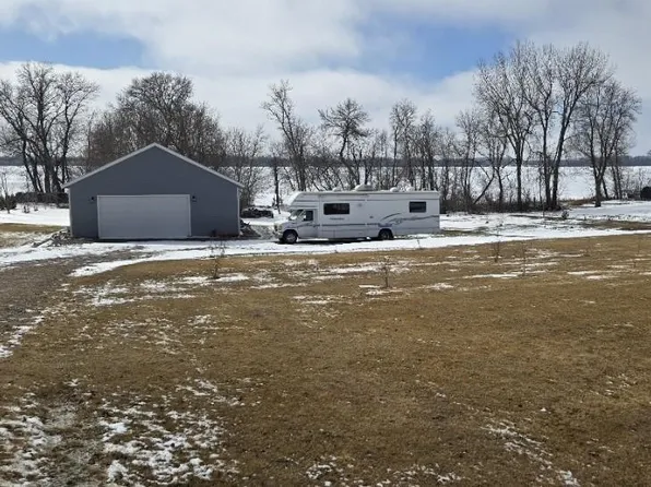 17536 Aaron Hts NW, Evansville, MN 56326