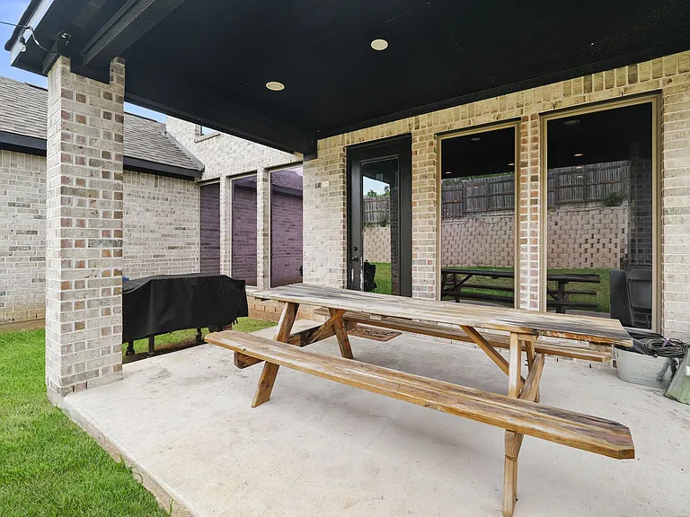 2426 Sueno Point — Photo 17