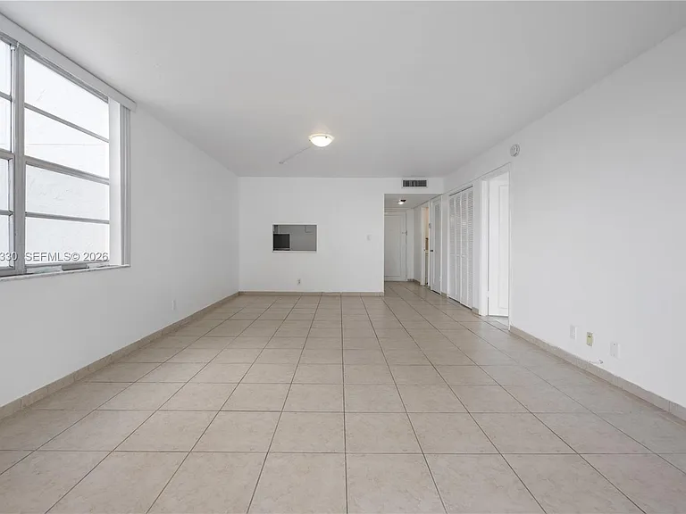 16710 NE 9th Ave #401 — Photo 8