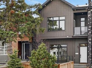 4411 SW 17th Ave NW #1, Calgary, AB T3B 0N7