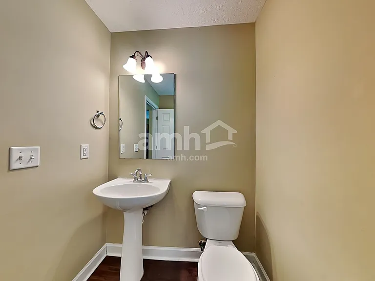 6012 Mountview Dr — Photo 24