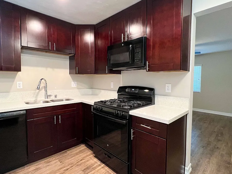 4153-4159 Euclid Ave