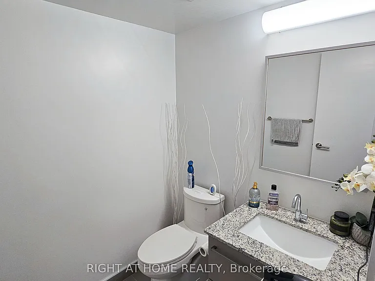 118 Varna Dr #101 — Photo 9