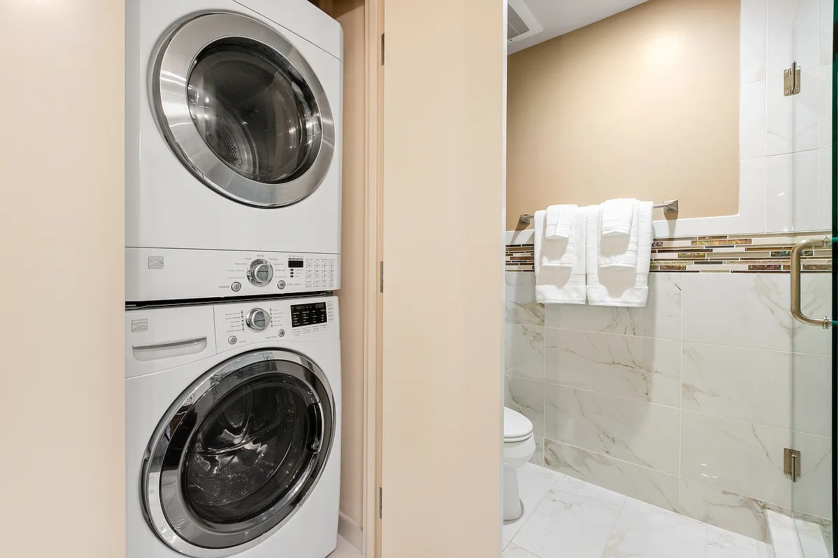 2 bed, 1237 sqft, $6,200 — Photo 4