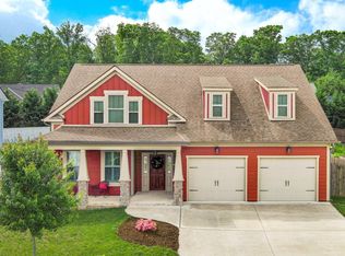 471 Roseland Ln, Lenoir City, TN 37772