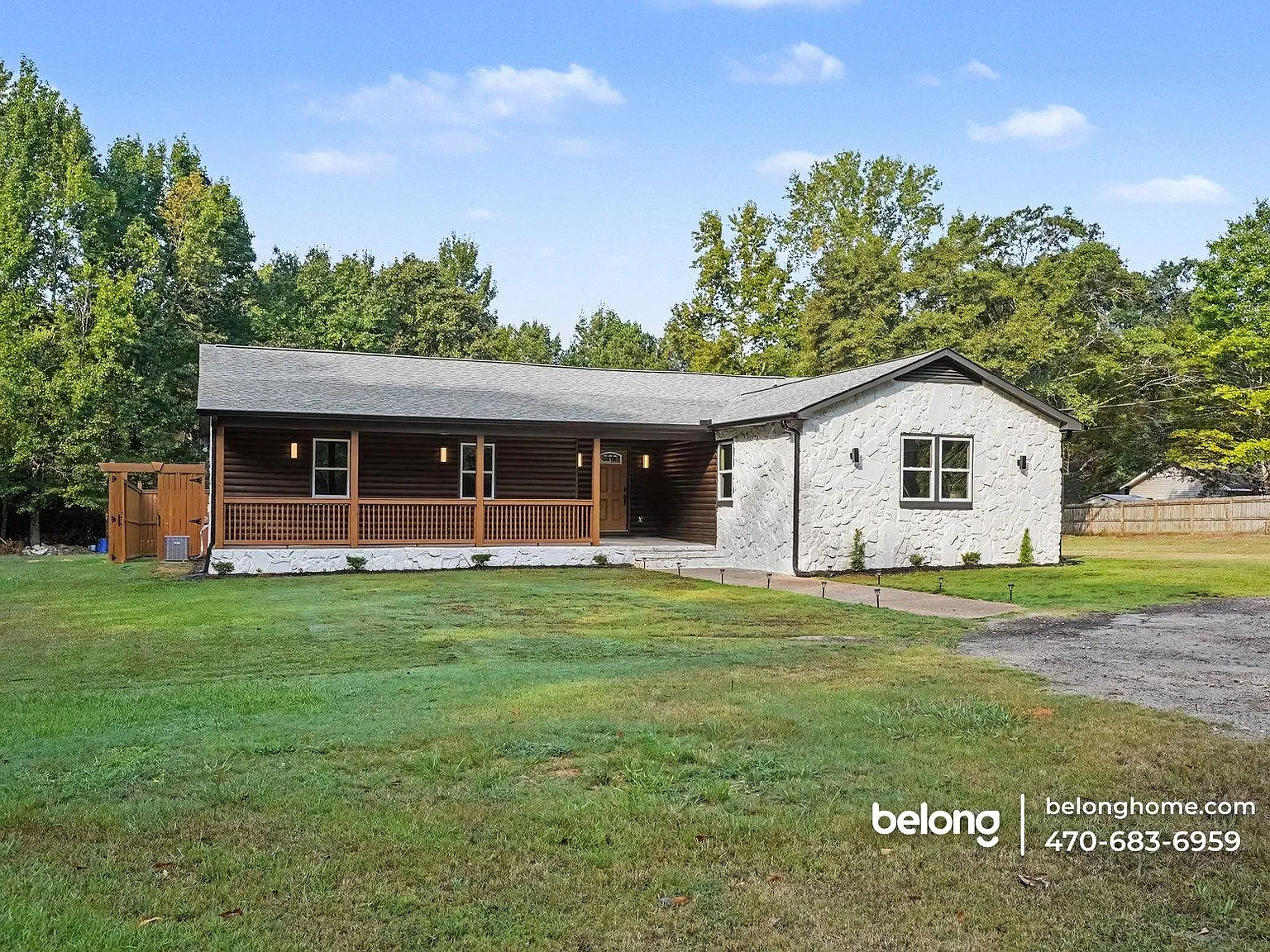 4 bed, 3.0 bath, 2000 sqft, $2,795 — Photo 2