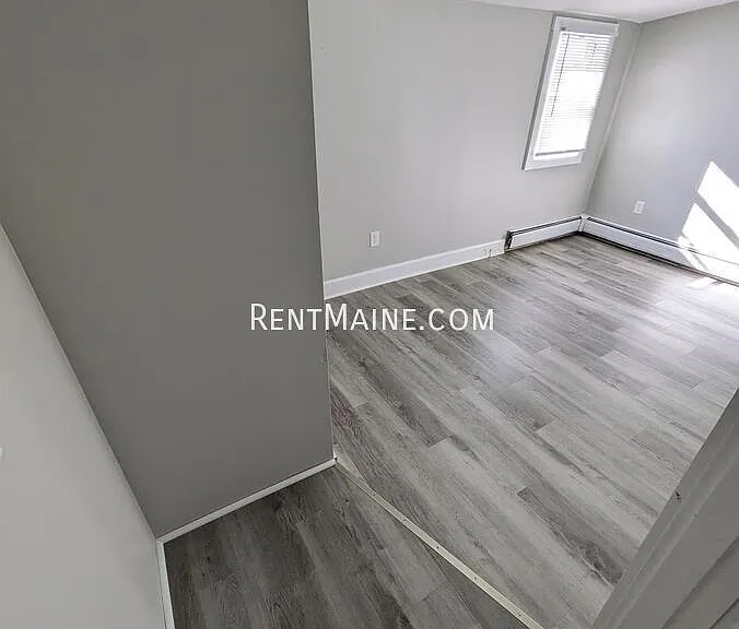 2412 Western Ave #E — Photo 11