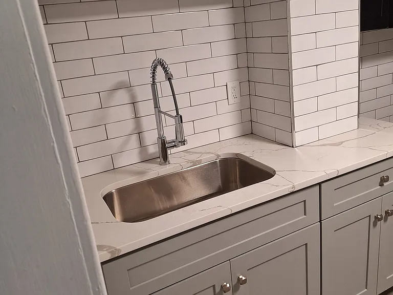 17 W 4th St #2 — Photo 1