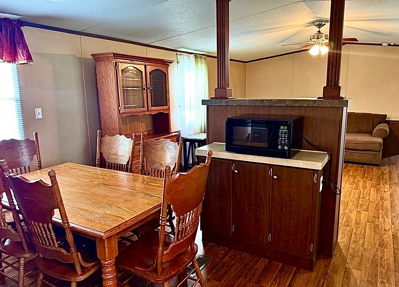 3 bed, 1216 sqft, $1,100 — Photo 3