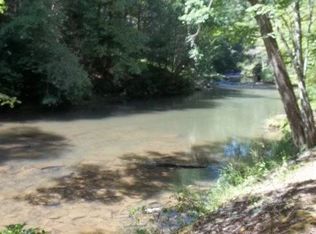 472 Edgewater Dr, Westminster, SC 29693