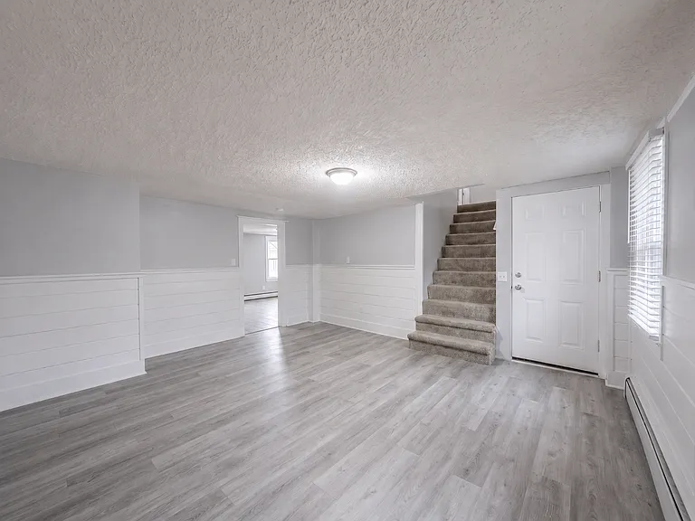 220 Weir St #4 — Photo 6