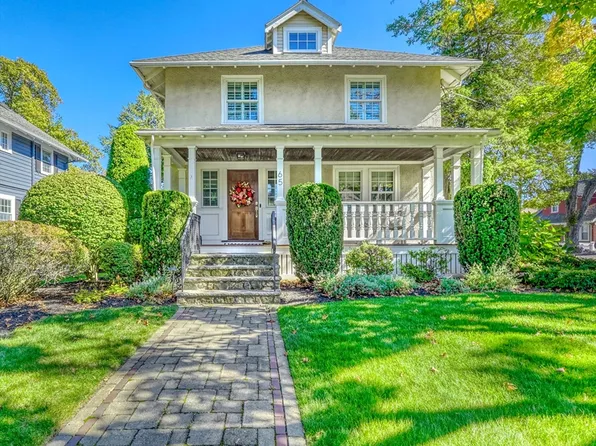 65 Lincoln St, Melrose, MA 02176