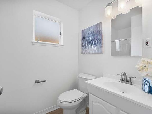 4th image of 2805 Sykes Ct #2805