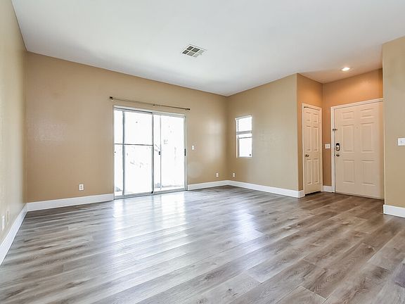 5th image of 1449 Morro Creek St