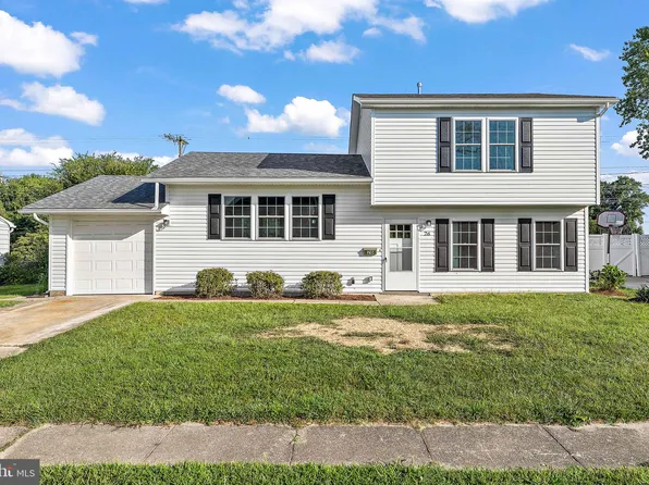 26 Sanford Dr, Newark, DE 19713