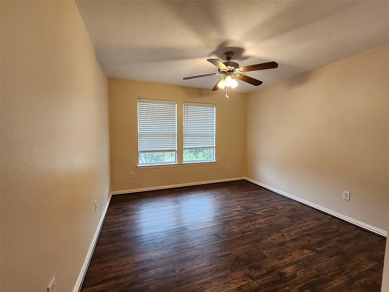 5307 Dandelion Meadow Ln — Photo 28