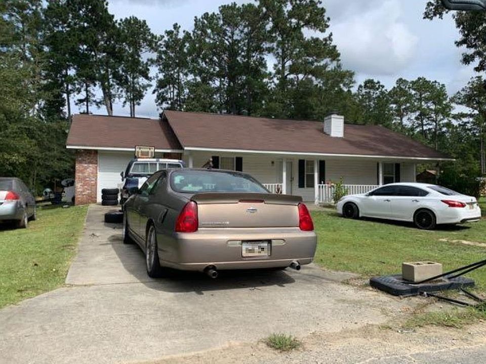 2nd image of 142 Pine Dr