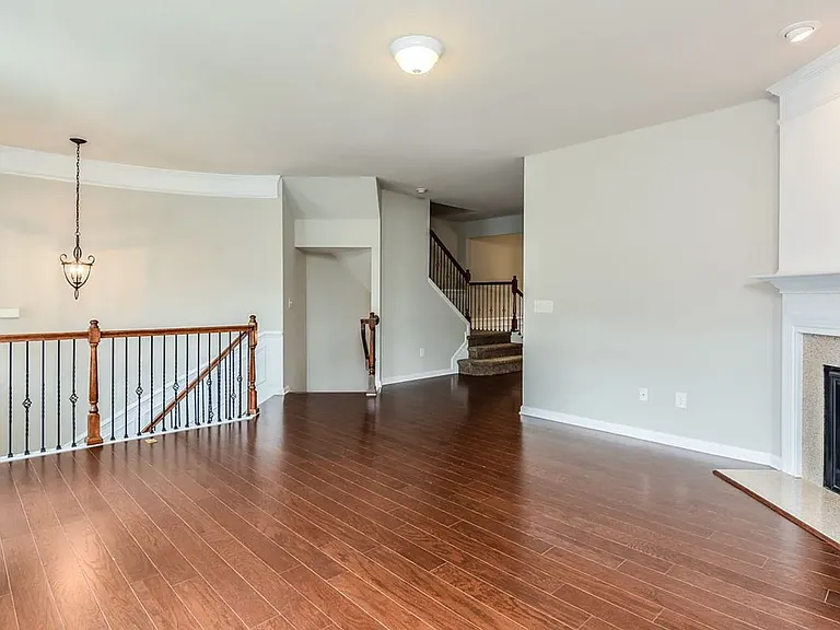 8733 Macedonia Lake Dr — Photo 4