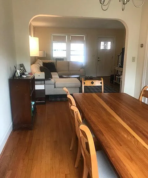2318 Huidekoper Pl NW — Photo 4