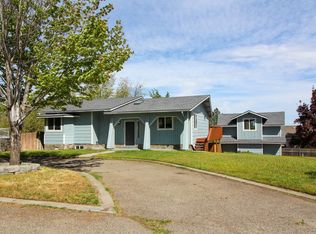 1204 12th St, Benton City, WA 99320