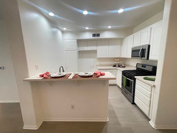 5th image of 5020 Tilden Ave #106