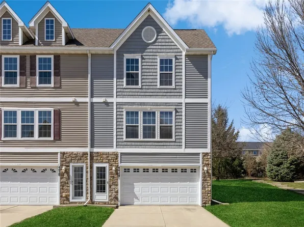4424 153rd St, Urbandale, IA 50323