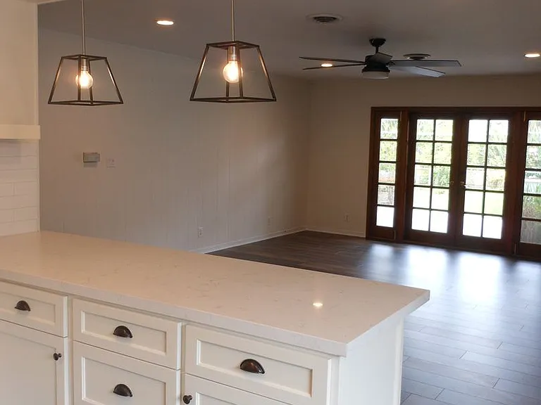 8340 Chase Ave — Photo 7