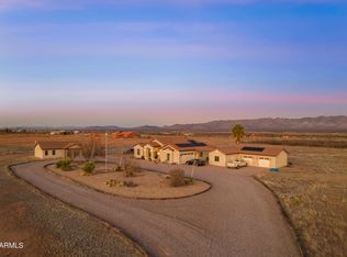 8781 S Coyote Song Ln, Hereford, AZ 85615
