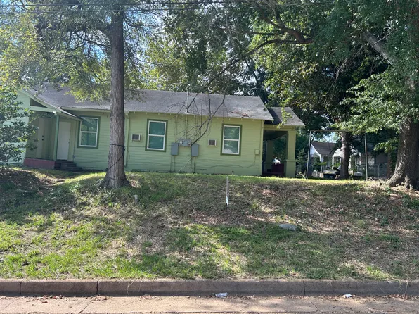 215 N Emmett Ave #B, Tyler, TX 75702