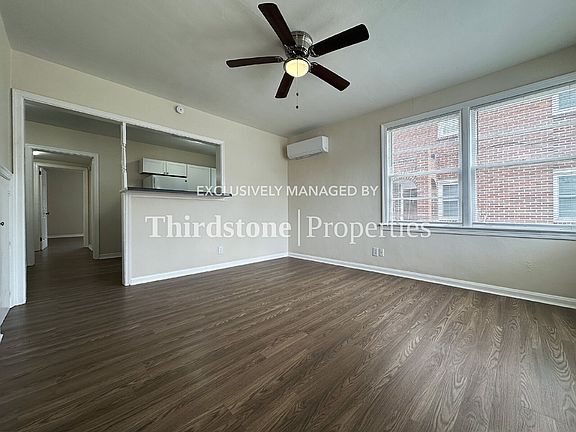 3rd image of 2659 College St APT 2