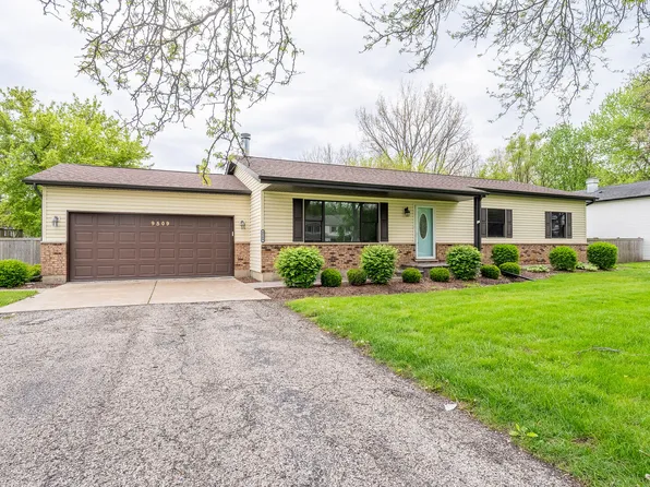 9509 Ballard Rd, Crystal Lake, IL 60014