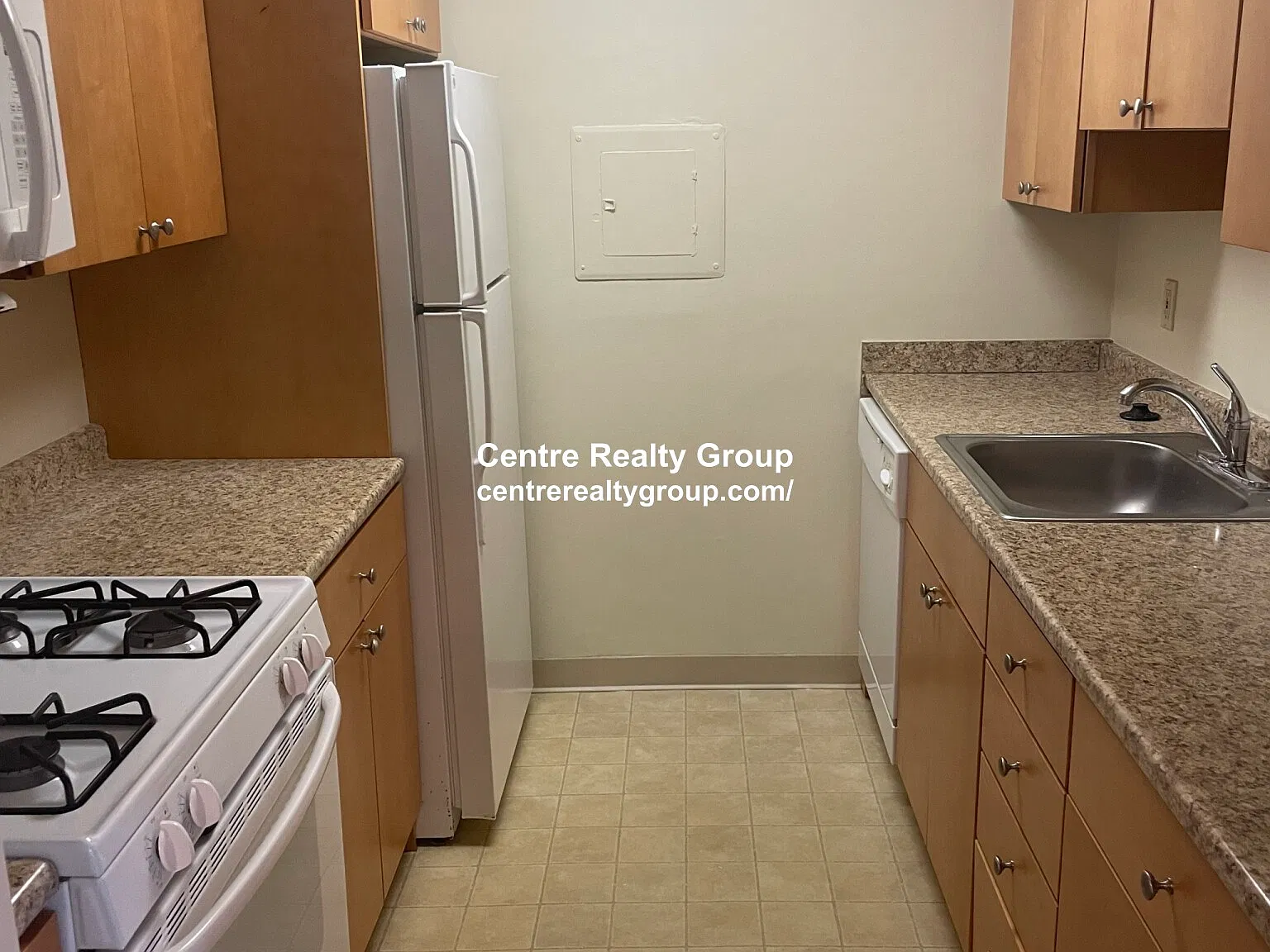 2261 Washington St — Photo 2