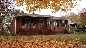 1st image of 2768 Derwent Dr SW