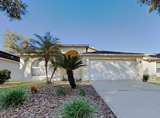 624 Sand Ridge Dr, Valrico, FL 33594