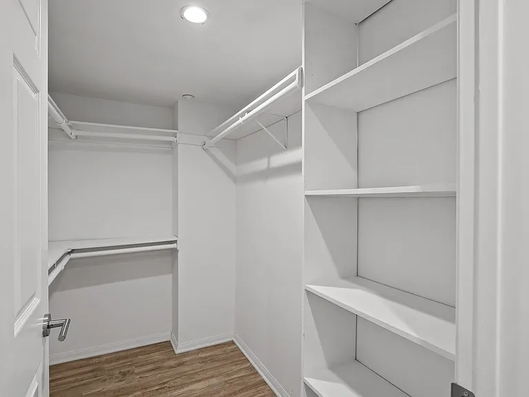 Walk-In Closets with Built-In Organizers