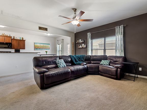 4th image of 521 Riverbed Dr