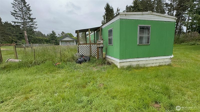 3rd image of 23612 U Street